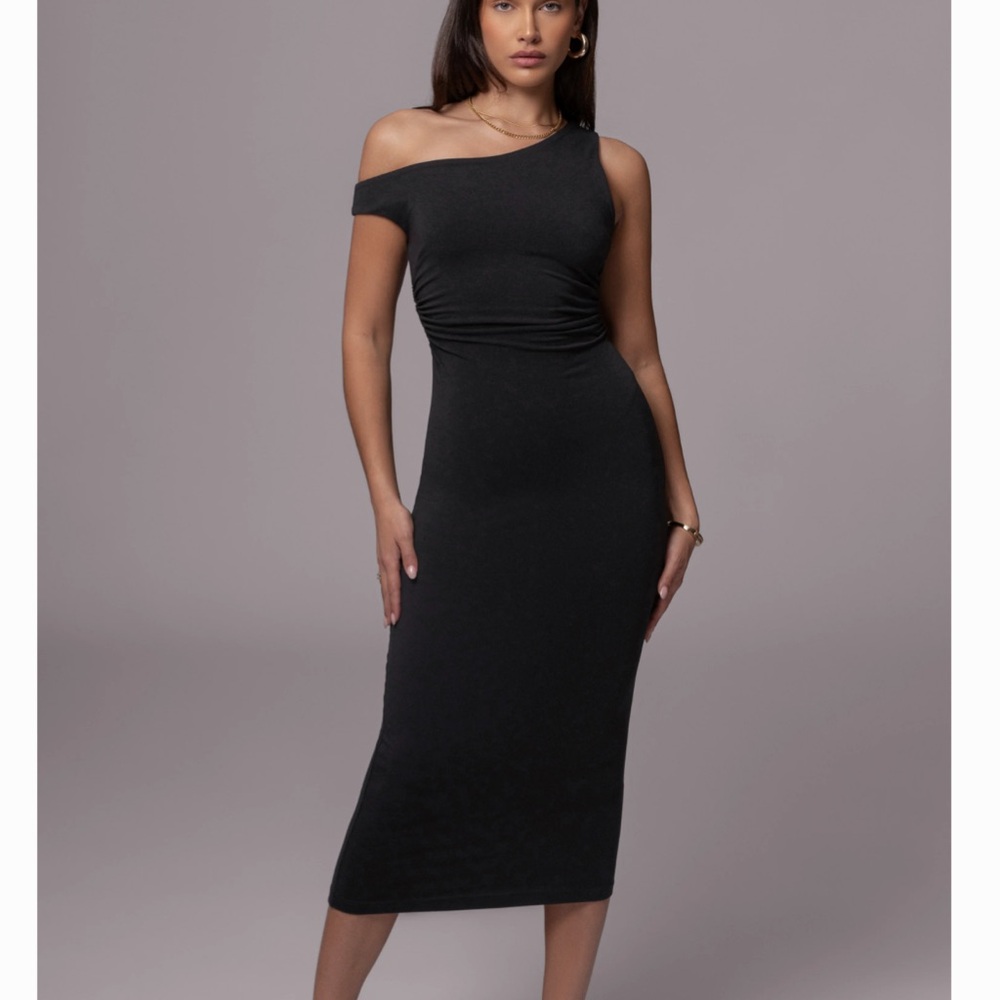 Black off the shoulder jersey dress